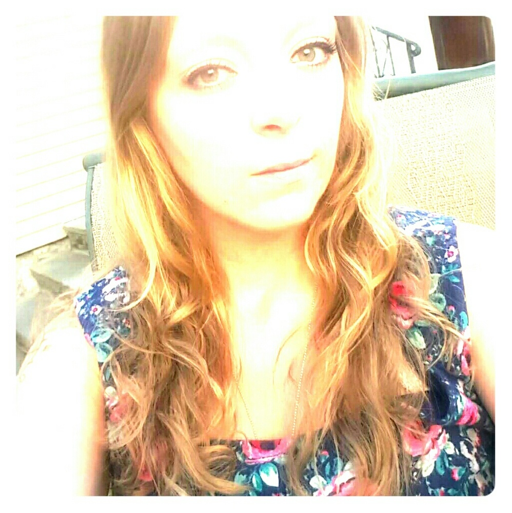 Meet your Posher, Briana